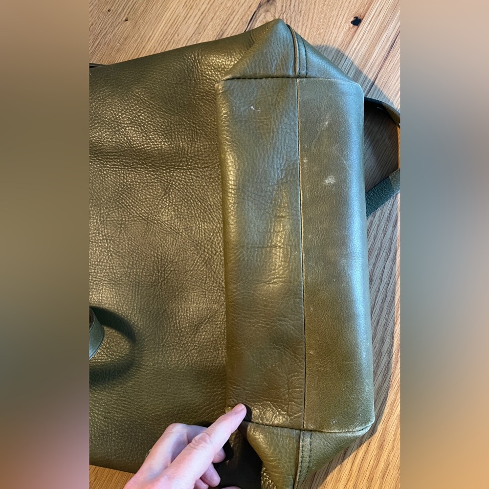 MADEWELL THE MEDIUM TRANSPORT TOTE IN DEEP WOODLAND. - Picture 6 of 14